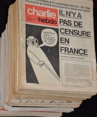 hara kiri,hara kiri hebdo,charlie mensuel,charlie hebdo,denis robert,denis robert mohicans,éditions julliard,philippe val,luz,riss,charb,oncle bernard,bernard maris,gébé,front national,le pen,le canard enchaîné,cavanna,professeur choron,georges bernier,wolinski