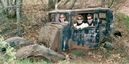 LES ENFANTS EN VOITURE.jpg