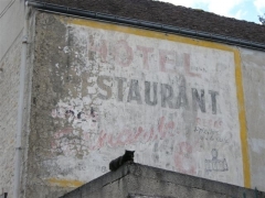 2011-08-28 Souppes Grands Moulins chat (Small).JPG
