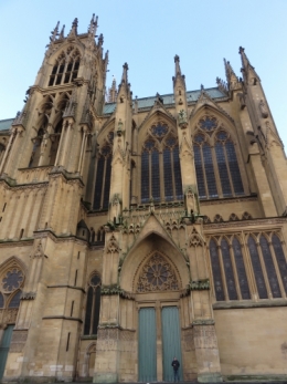 Metz Cathédrale de jour.jpg