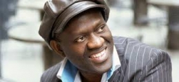 Alain Mabanckou Collège de France.jpg
