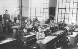 une salle de classe élèves sages.jpg