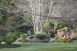 Romane,arbre de Paques,chez Bernadette,jardin 044.JPG