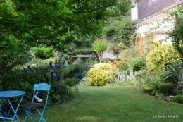 en juin jardin 189.JPG