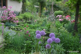 jardin en mai,visites bus,petit jardin 212.JPG