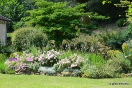 jardin fin mai,les filles 073.JPG
