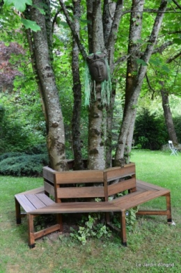 jump,Colombier,Cadouin,jardin,banc 238.JPG