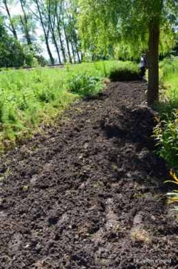 jump,Colombier,Cadouin,jardin,banc 215.JPG