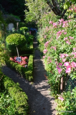 mai au jardin,les filles 191.JPG