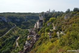 Mongolfières à Rocamadour,Martel village 003.JPG