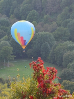 Mongolfières à Rocamadour,Martel village 143.JPG