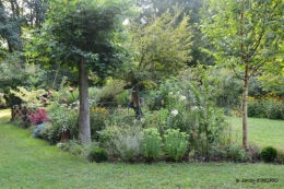 Meyrals,le Bugue,jardin 102.JPG