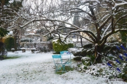 Neige en dordogne,jardin 124.JPG