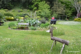 coquelicot,tonte paquerettes,Julie,jeux 025.JPG