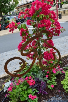 décos vélos Bergerac,Mne Peyrichou,tournesols,passerelle Lalinde 038.JPG