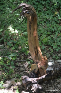 manthe religieuse,Lalinde marché,Land art au Colombier 079.JPG