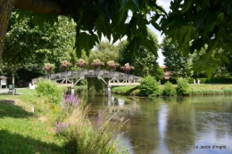 décos vélos Bergerac,Mne Peyrichou,tournesols,passerelle Lalinde 162.JPG