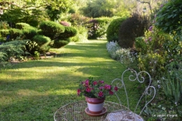 mai au jardin,les filles 196.JPG