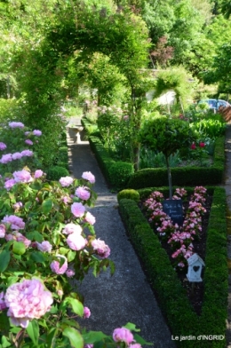 Tour du jardin mai avant et apres tonte 049.JPG