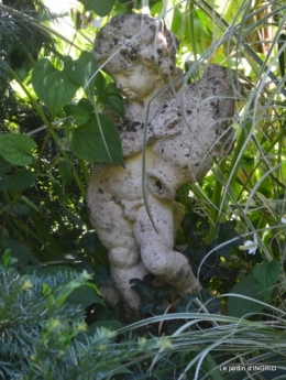 hémérocalles,les filles,les cygnes,la passerelle,moi,jardin 018.JPG