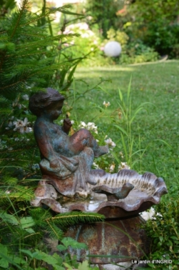 hémérocalles,les filles,les cygnes,la passerelle,moi,jardin 124-001.JPG