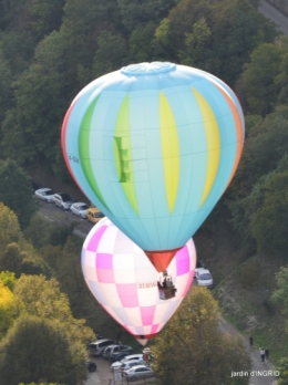 Mongolfières à Rocamadour,Martel village 124.JPG