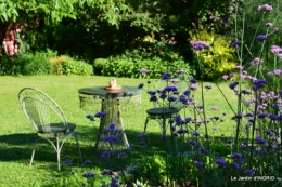 l'albizia,les Forbans,brocante Beaumont,dalhias 107.JPG