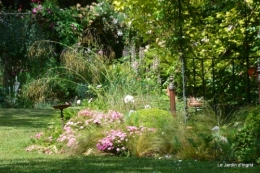 jardin fin mai,les filles 072.JPG