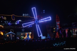 noel,ferme illuminée