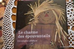 bibliotèque,colline 031.JPG
