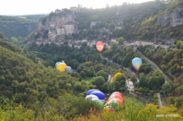 Mongolfières à Rocamadour,Martel village 067.JPG