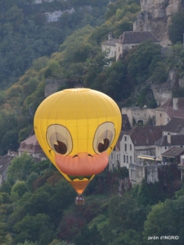 Mongolfières à Rocamadour,Martel village 080.JPG