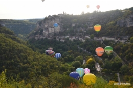 Mongolfières à Rocamadour,Martel village 115.JPG