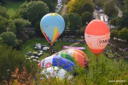 Mongolfières à Rocamadour,Martel village 062.JPG