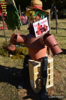 Meyrals,jardin,les filles,foire aux vins 011.JPG