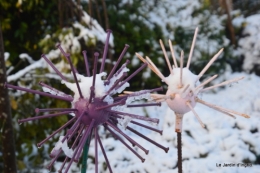 Neige en dordogne,jardin 161.JPG