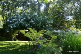 chez Fabien,tour du jardin,épouvantails 104.JPG