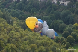 Mongolfières à Rocamadour,Martel village 074.JPG