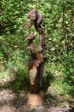 manthe religieuse,Lalinde marché,Land art au Colombier 110.JPG