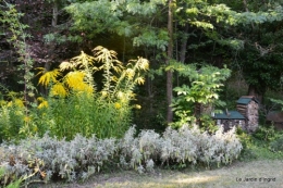 Lalinde passerelle,bouquet,jardin septembre 033.JPG