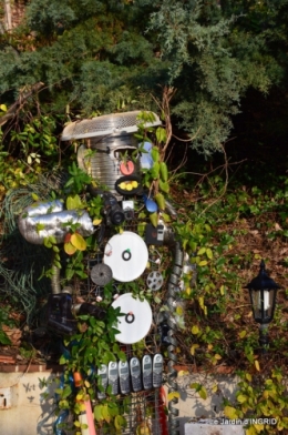 marché de Noel,décos extérieurs,couronnes,petits fruits 020.JPG