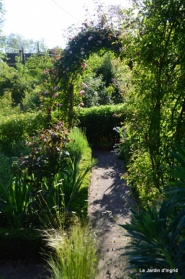 mai au jardin,les filles 193.JPG