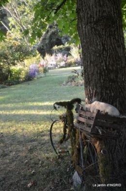 male ancienne,septembre jardin,couronne,bouquet 124.JPG