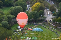 Mongolfières à Rocamadour,Martel village 056.JPG