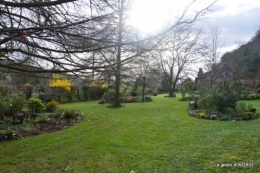 canal,jardin,dentelles 076.JPG