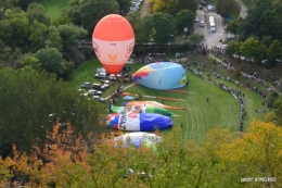 Mongolfières à Rocamadour,Martel village 058.JPG