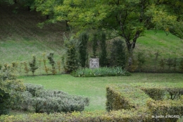 jardin pluie,chateau Losse 169.jpg