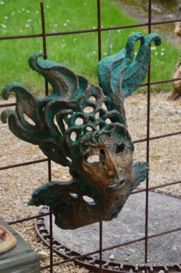 Colombier,Cadouin,jardin,roses,pluie 069.JPG