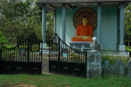 Sri Lanka - temple bouddhiste 2.jpg