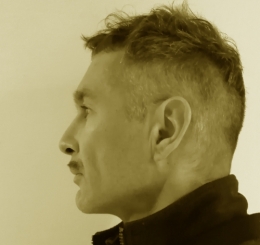 Frédéric Tison profil 11-2021 sépia.JPG